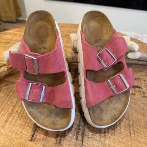 Dr Marten Papillia
